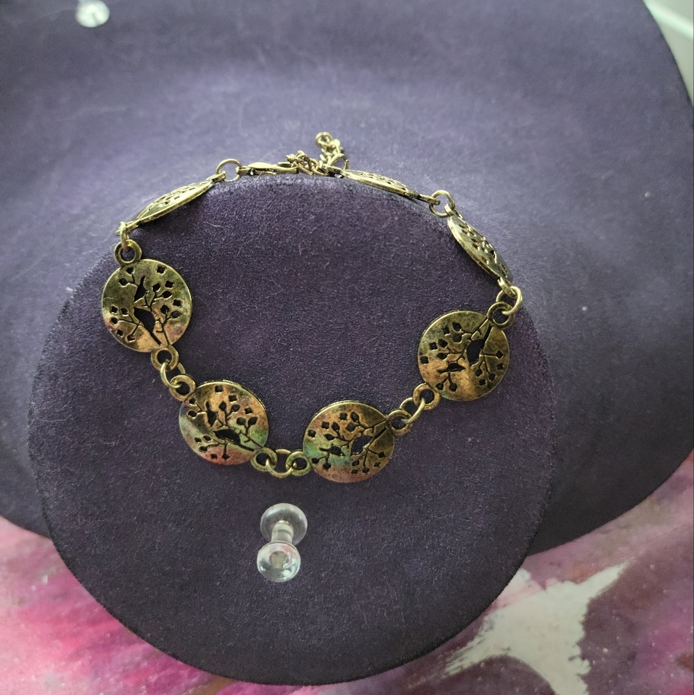 Bracelet
